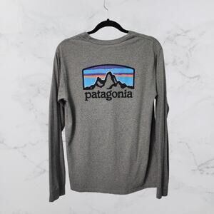 Patagonia Men's Regular Fit Small Gray Long Sleeve